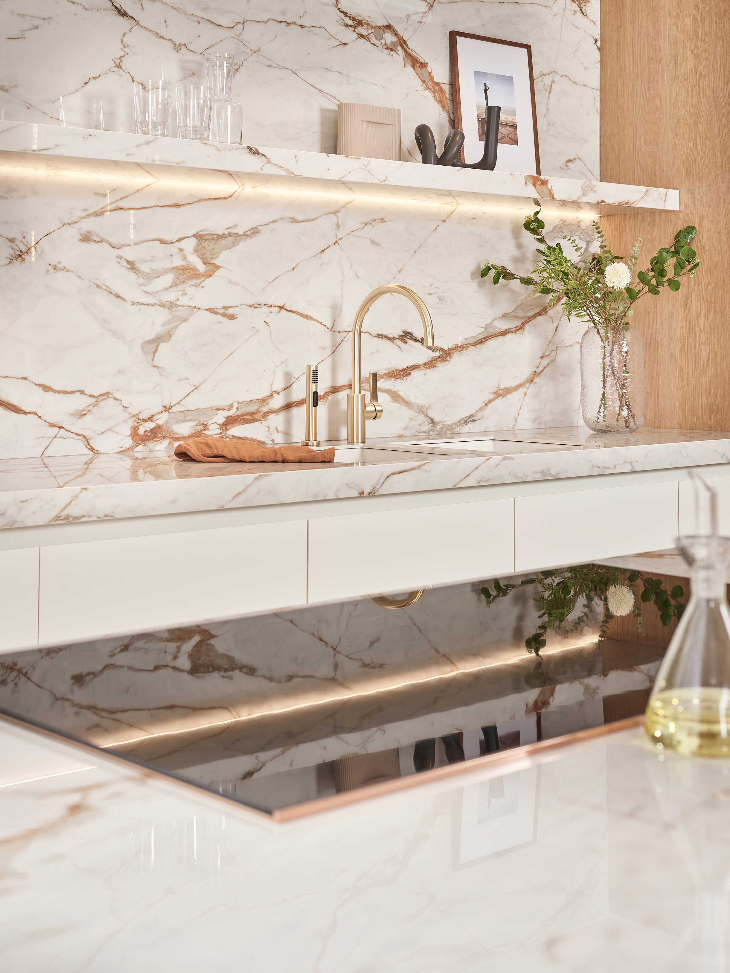 Witte keuken marmer blad