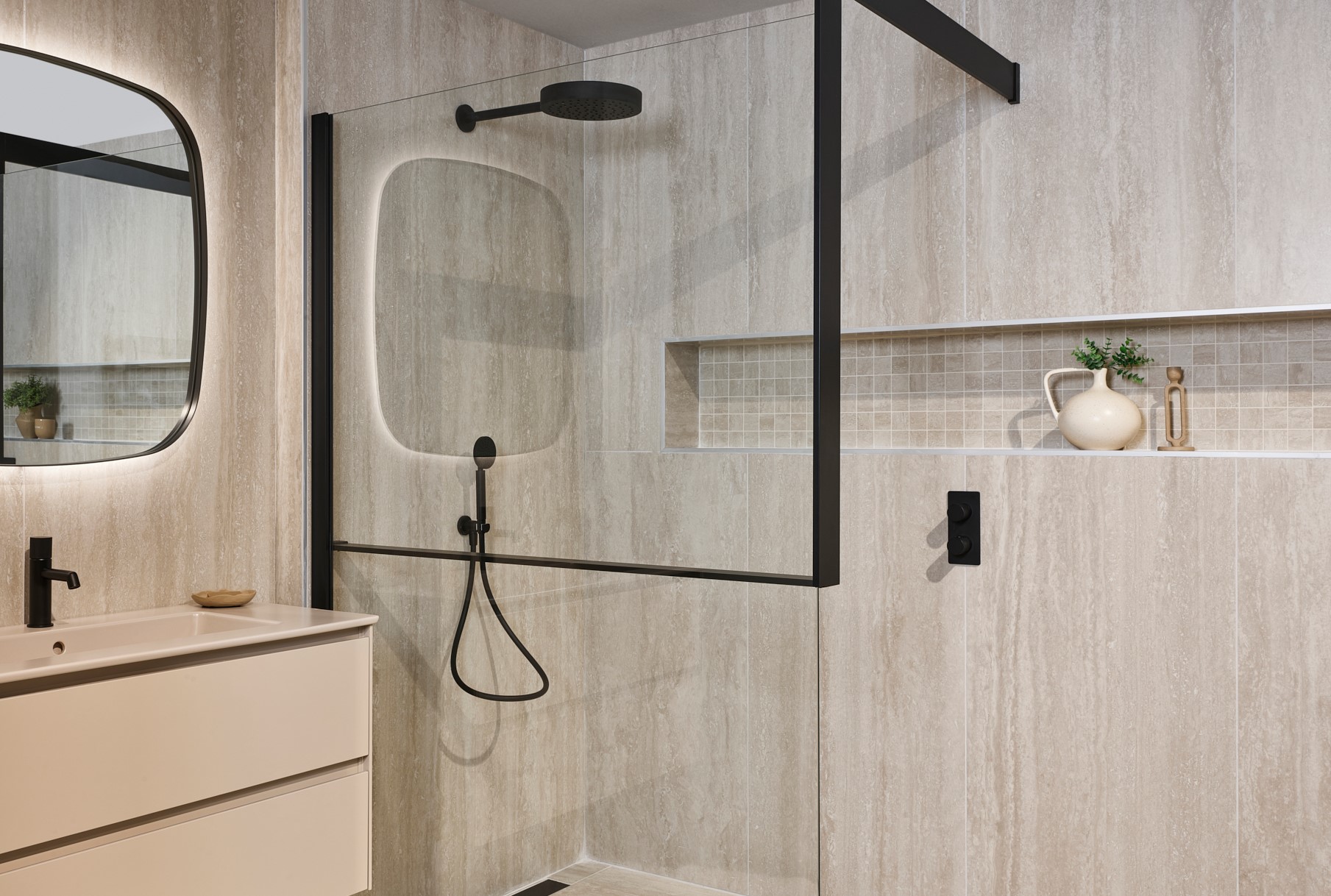 Beige badkamer